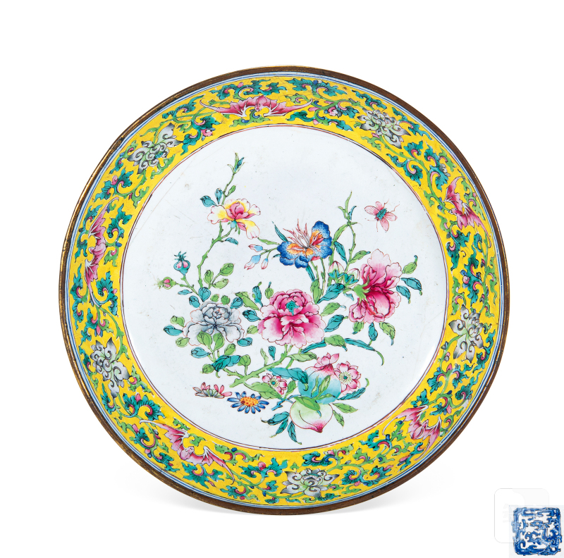 清乾隆 铜胎云龙花卉纹珐琅盘 - 图2